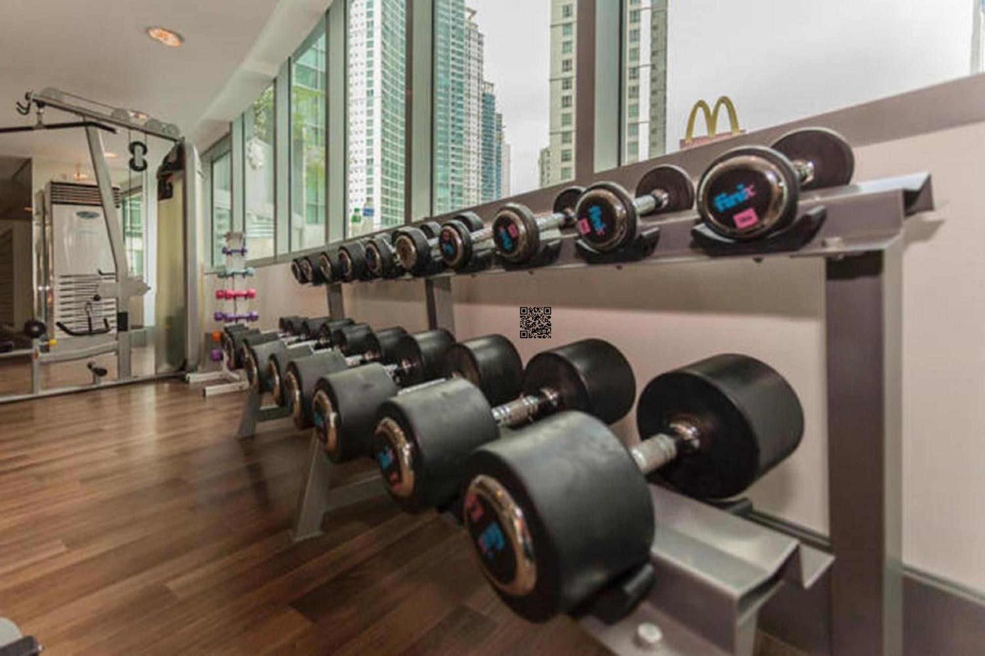Avant Apartments At The Fort Taguig Extérieur photo